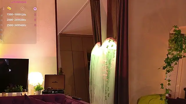 Morvelyn online show from April 22, 6:27 pm