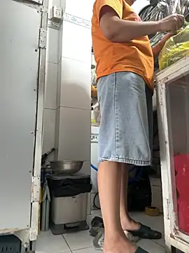 sharon-Hanna online show from November 4, 3:00 am