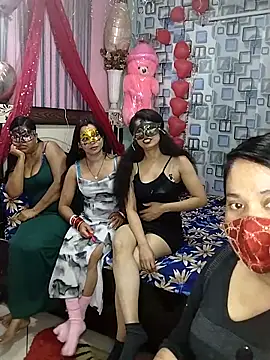 Sexy anaamika online show from February 18, 6:45 am