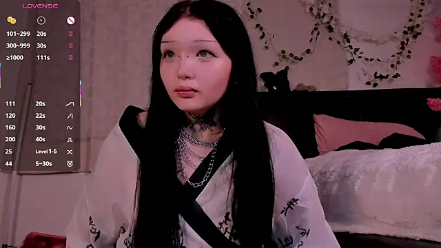 Lein Bone online show from October 10, 9:09 pm