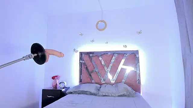 Ella Lenox online show from March 12, 2:58 am