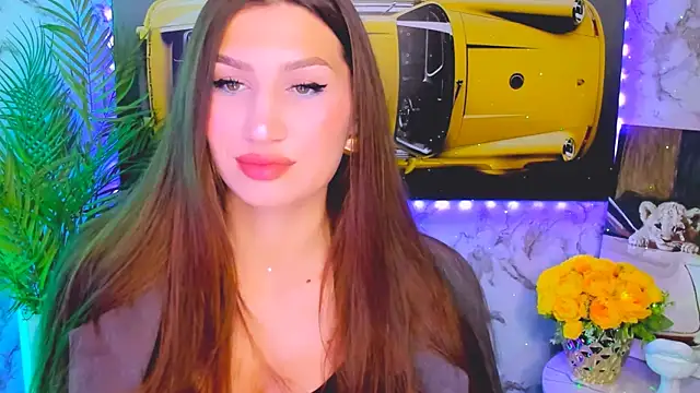 Mollyinyourmind online show from October 16, 6:10 pm