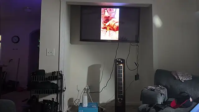 Triggerhappycj100 online show from June 11, 12:32 am
