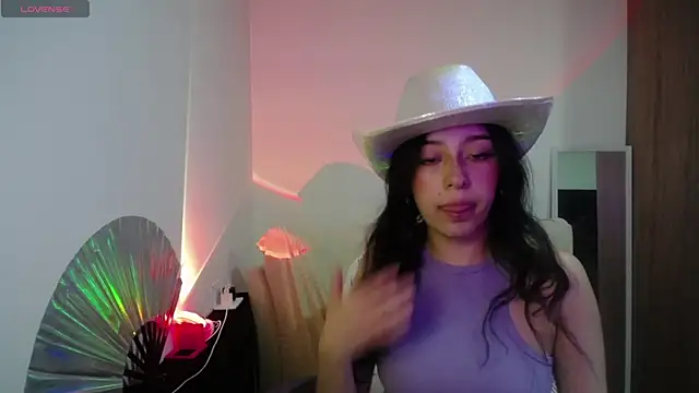 Snapshot of immisssilver chatting on October 5, 3:00 am immisssilver online show from October 5, 3:00 am