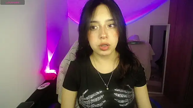 Snapshot of immisssilver chatting on October 16, 3:31 am immisssilver online show from October 16, 3:31 am