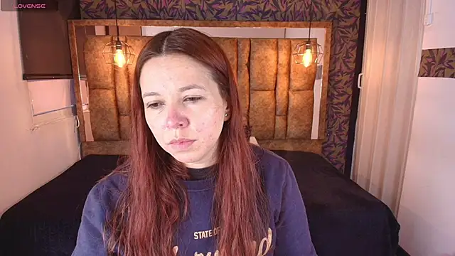 Isa Thompson   online show from April 6, 11:44 am