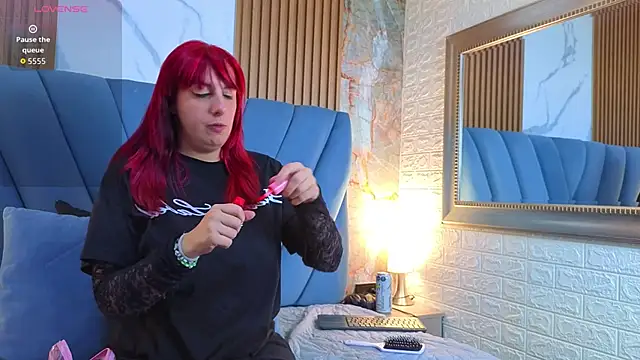 angel  red  online show from March 12, 5:32 am