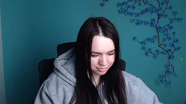 Lola Saymyname online show from May 17, 11:20 am