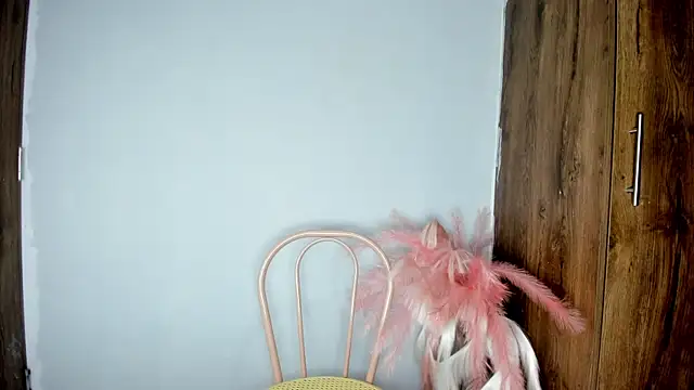 khate smith online show from December 19, 4:43 pm