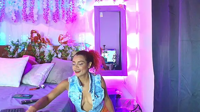 DevoraHarper  online show from April 9, 8:58 pm