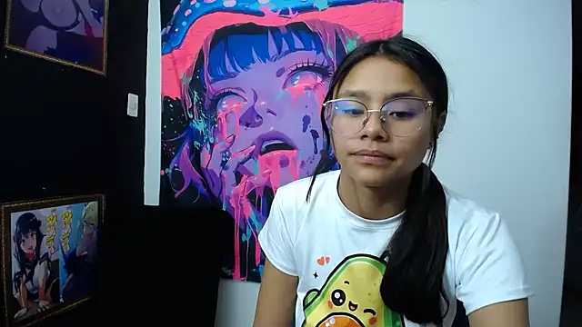 SofieLove 01 online show from November 14, 7:52 am