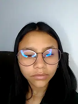 SofieLove 01 online show from March 6, 5:24 am