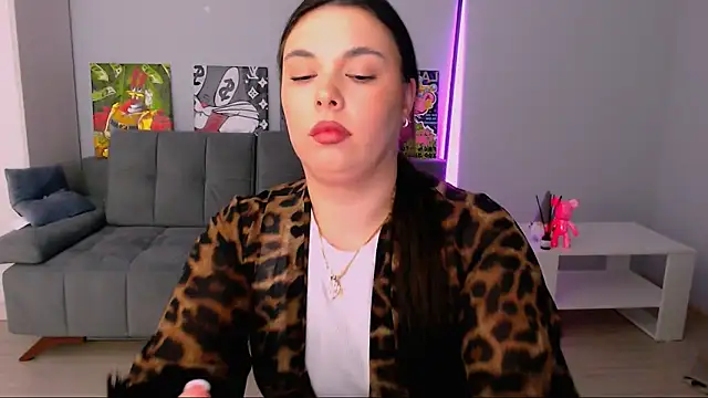 queenofthesense  online show from February 24, 3:54 pm