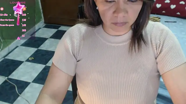 hiilarybrown online show from March 15, 1:29 am