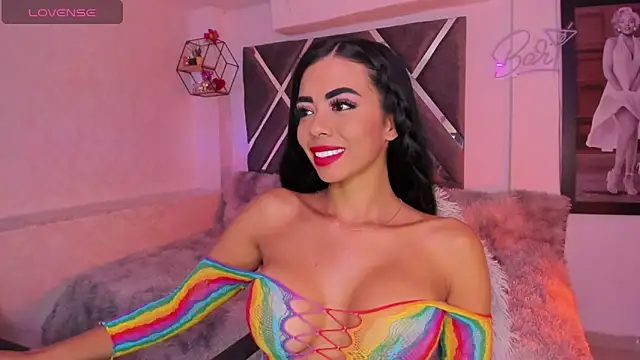 Snapshot of pocahontasweetss03 chatting on September 14, 2:09 am pocahontasweetss03 online show from September 14, 2:09 am