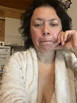 Kiravix online show from February 13, 8:43 pm