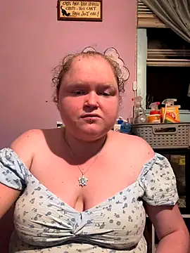 KadiSparkle online show from September 30, 2:39 am