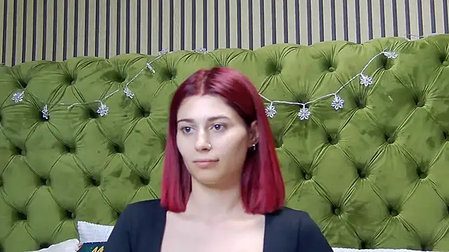 LunaHart online show from January 18, 7:32 pm