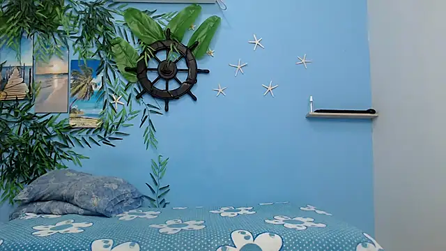 skinnybarbie022 online show from July 12, 1:06 am