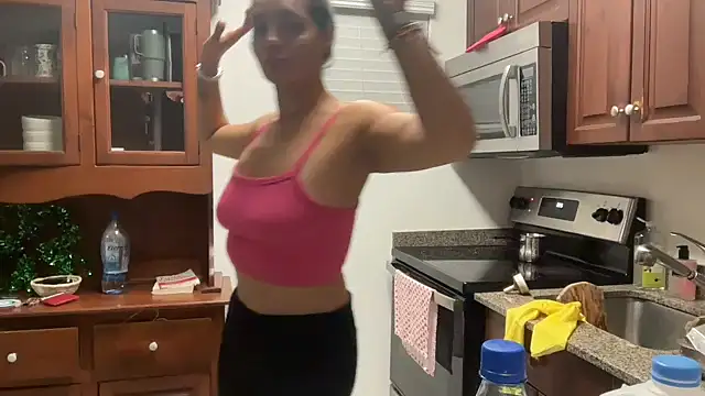 prettyykitty22 online show from March 23, 12:28 am