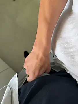 Manu97k online show from March 20, 3:50 pm