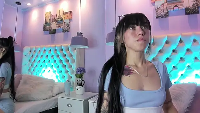 Snapshot of athziry_g chatting on September 23, 4:21 am athziry g online show from September 23, 4:21 am