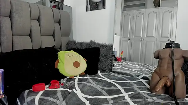 GiorgiaDarkness online show from November 9, 4:08 am