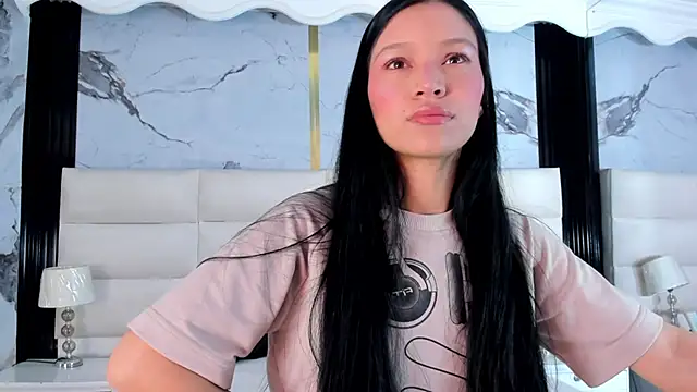 Sophie Calloway online show from May 22, 2:37 pm