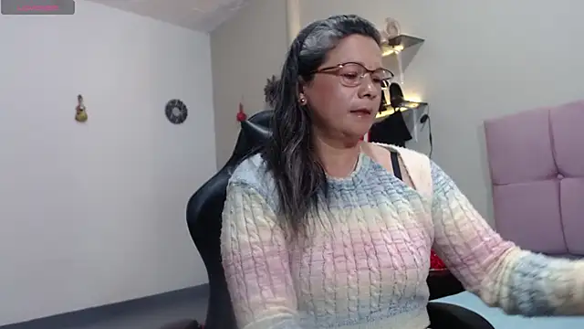 SolVegaNaciente online show from November 2, 3:32 am