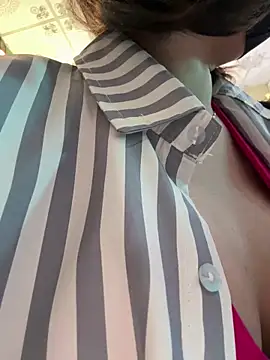 Bonnie-2k online show from February 2, 5:39 am