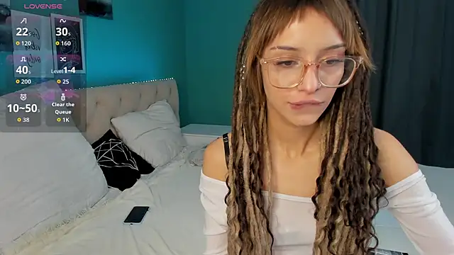 Snapshot of Ameli_Shell chatting on October 21, 1:09 am Ameli Shell online show from October 21, 1:09 am