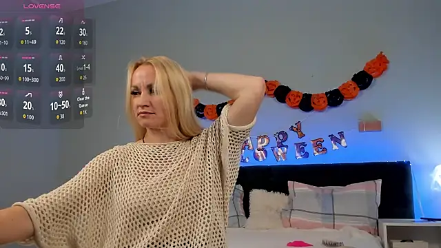 KiraSun online show from October 30, 12:17 pm