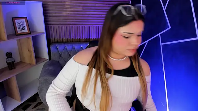 Maxxxine1 online show from February 22, 5:41 am