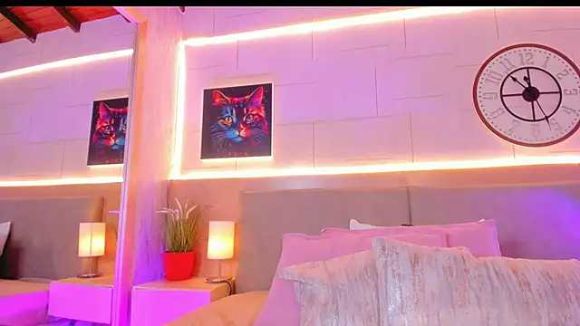 Meloddy Rose online show from November 19, 4:01 am