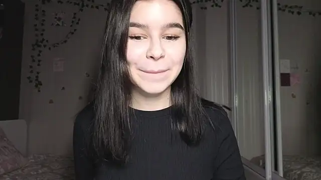 Snapshot of sladkoezzzka chatting on October 22, 6:02 pm sladkoezzzka online show from October 22, 6:02 pm