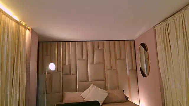 AgathaKondo  online show from October 16, 8:33 pm