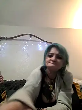 Evieskyyxh online show from September 18, 12:42 am