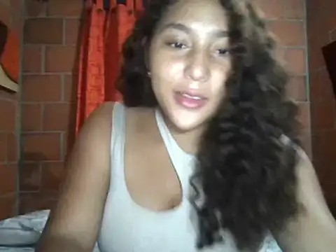 AnaisVelvet11 online show from October 2, 12:59 am