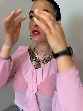 0Xes07 online show from March 23, 4:35 pm