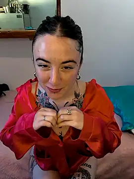 0Xes07 online show from March 26, 1:57 pm