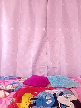 Snapshot of Katherine_13 chatting on September 8, 8:41 pm Katherine 13 online show from September 8, 8:41 pm