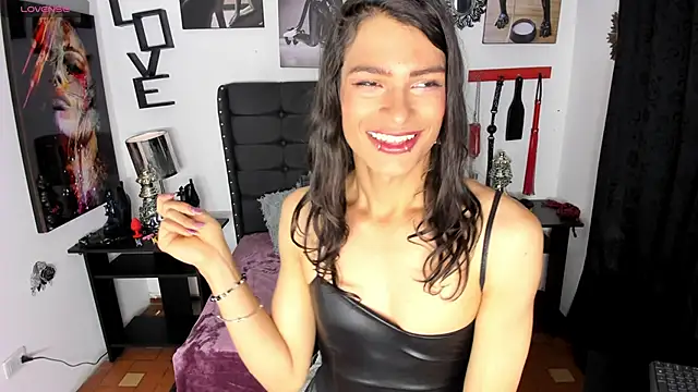 LunarisSmith online show from February 19, 6:07 pm