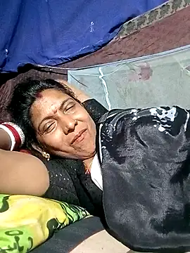 Savita992 online show from February 22, 9:32 am