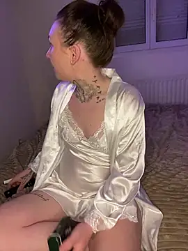 monsieuretmada1 online show from March 21, 7:52 pm