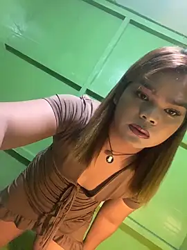 ladymiah online show from February 22, 4:30 pm