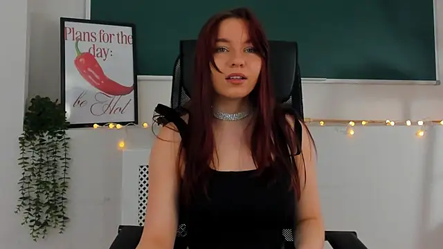 NoraHaynes online show from April 20, 3:09 am