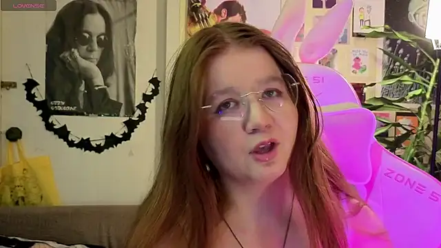 Sienna-Cow online show from November 5, 12:43 pm