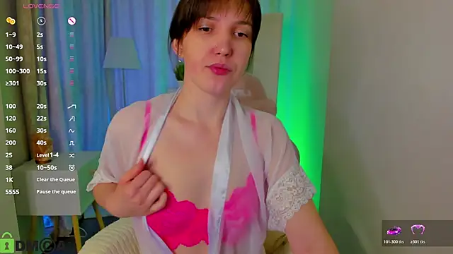 MalvinaDream online show from April 9, 1:19 am