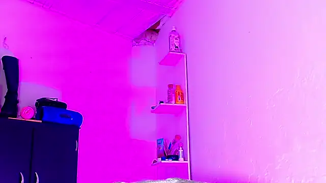 deborahotts online show from May 7, 3:33 am