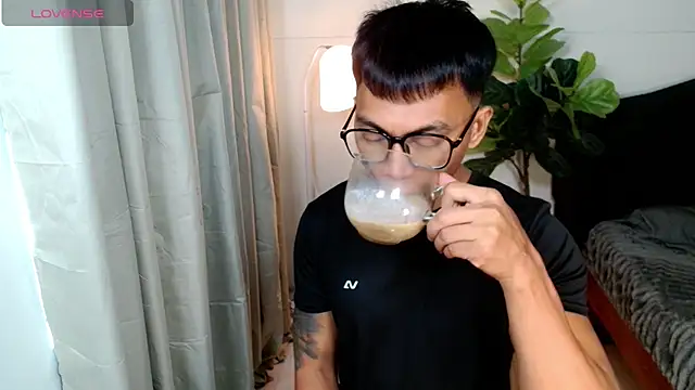PinooyMilker online show from June 26, 2:46 am